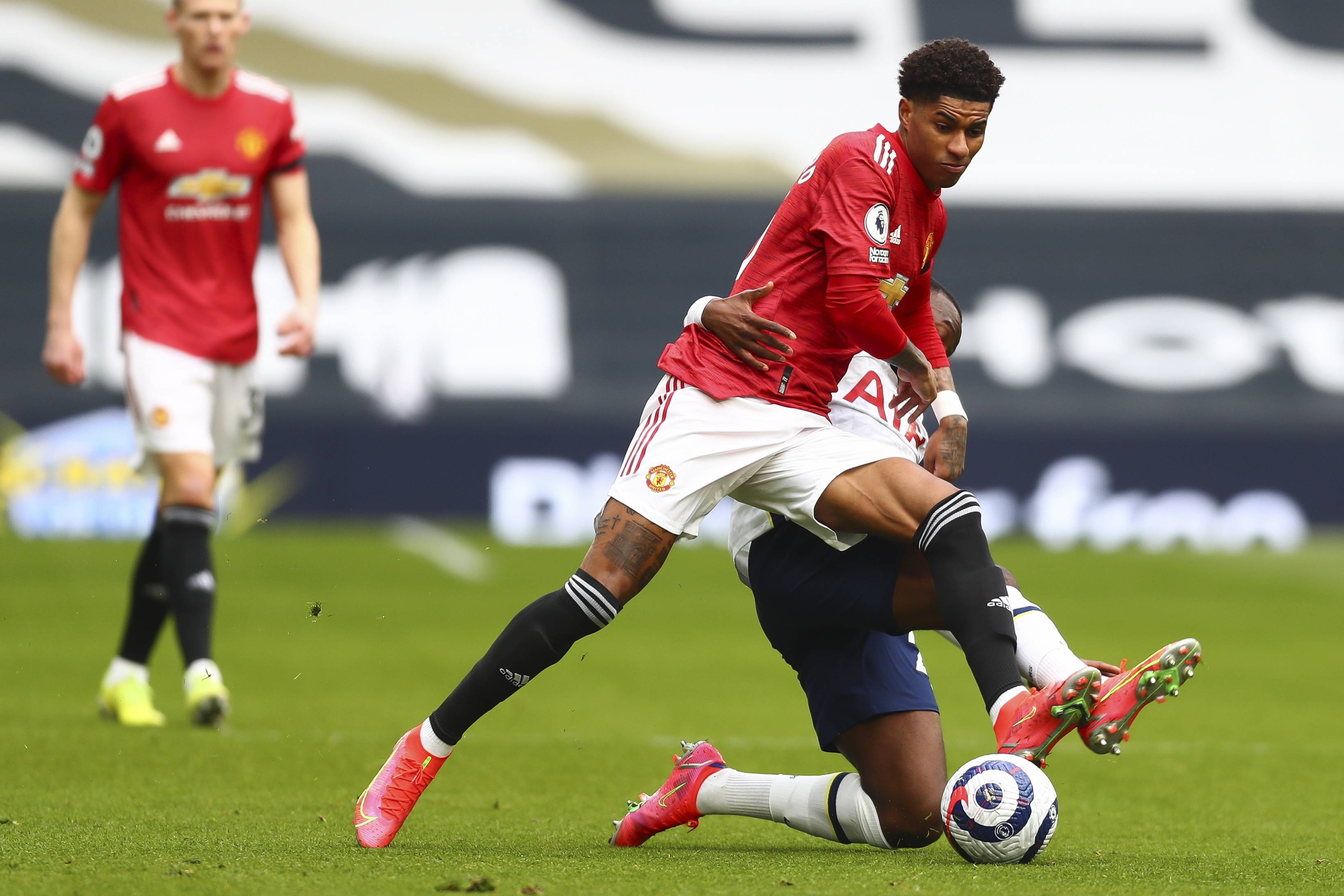 屡突破防线 屡突破防线